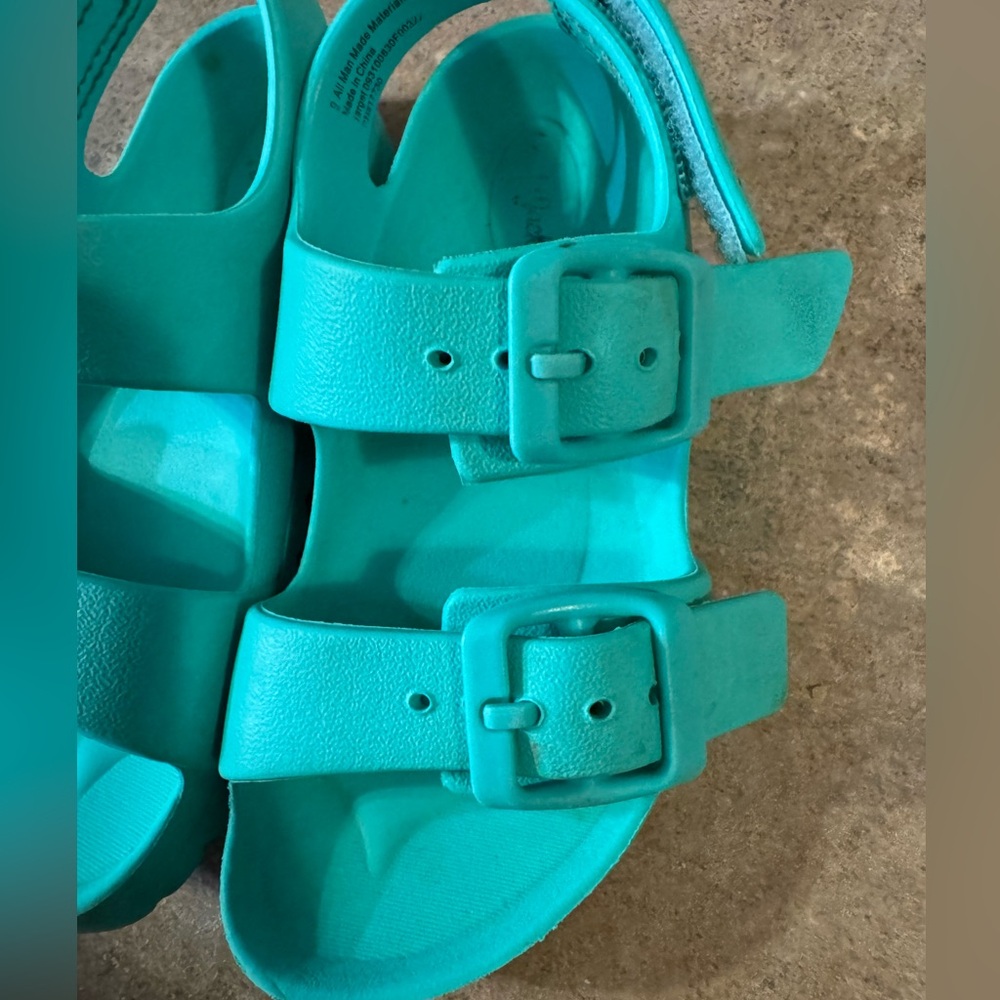 Cat & Jack - Toddler Turquoise Rubber Sandals, Size 9 - Picture 3 of 6